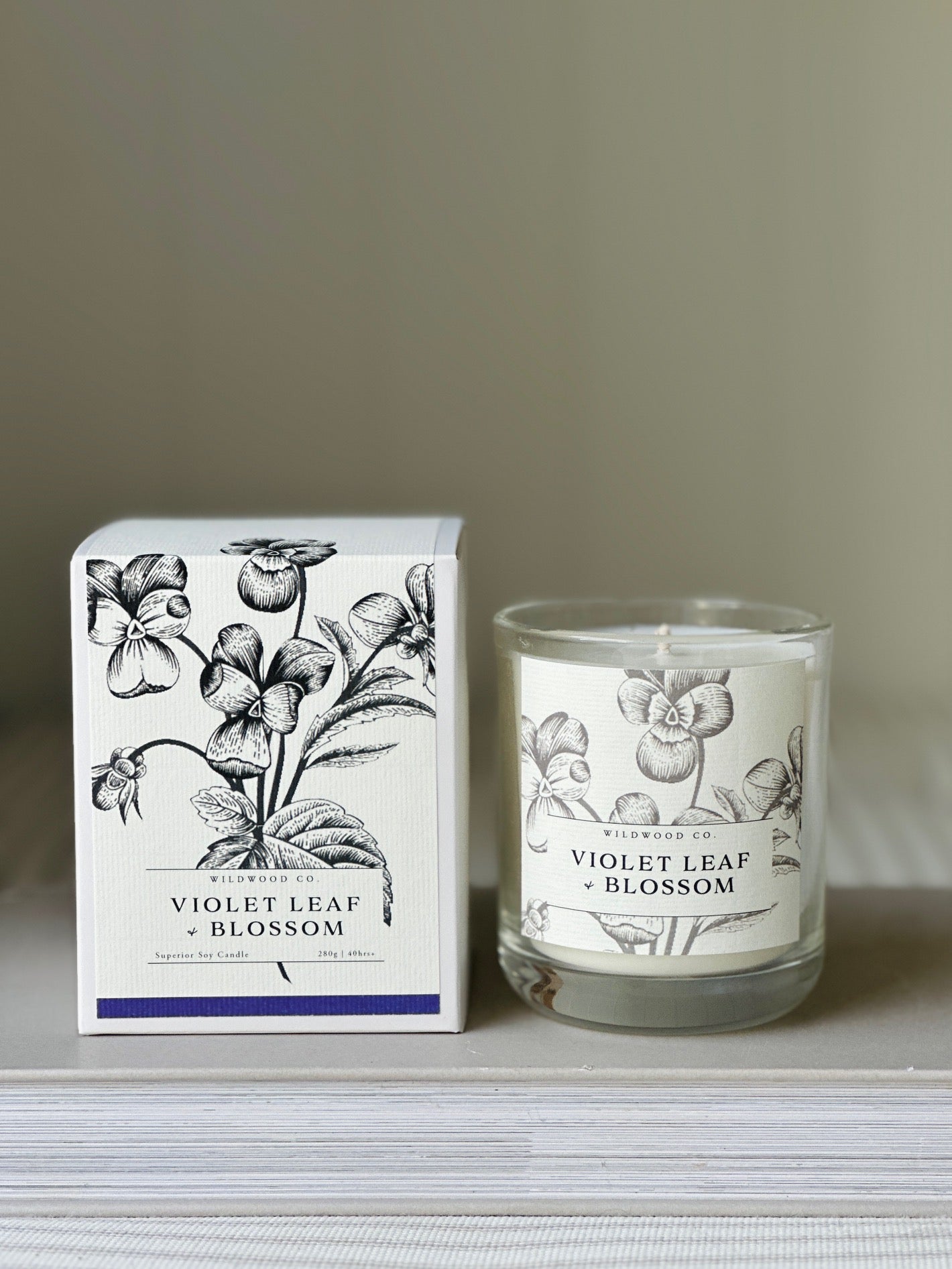 Violet Leaf and Blossom Scented Candle